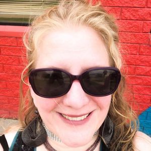 Meet your Posher, Celeste